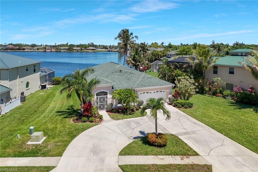 1726 Emerald Cove Cir, Cape Coral, FL 33991 Photo
