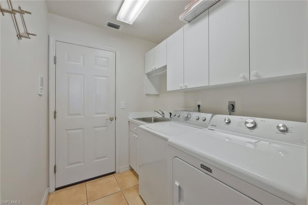 1726 Emerald Cove Cir, Cape Coral, FL 33991 Photo