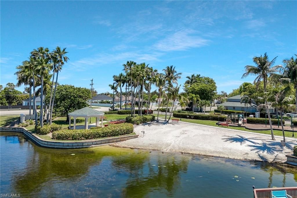 1726 Emerald Cove Cir, Cape Coral, FL 33991 Photo