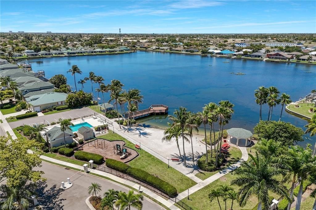 1726 Emerald Cove Cir, Cape Coral, FL 33991 Photo