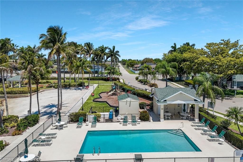 1726 Emerald Cove Cir, Cape Coral, FL 33991 Photo