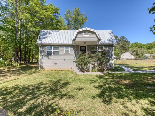 51 Cedar Circle, West Point, GA 31833