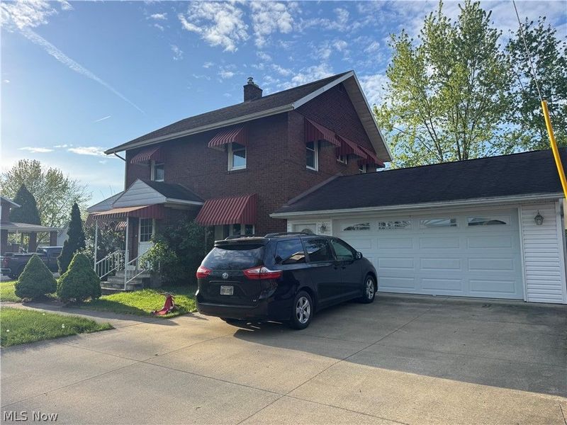 936 N Main Street, Uhrichsville, OH 44683 Photo 4