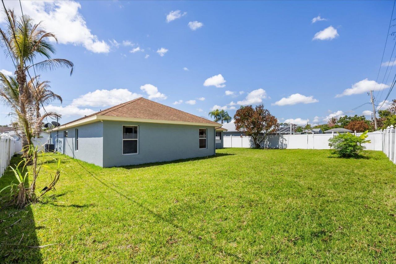1453 SW Bargello Avenue, Port Saint Lucie, FL 34953 Photo
