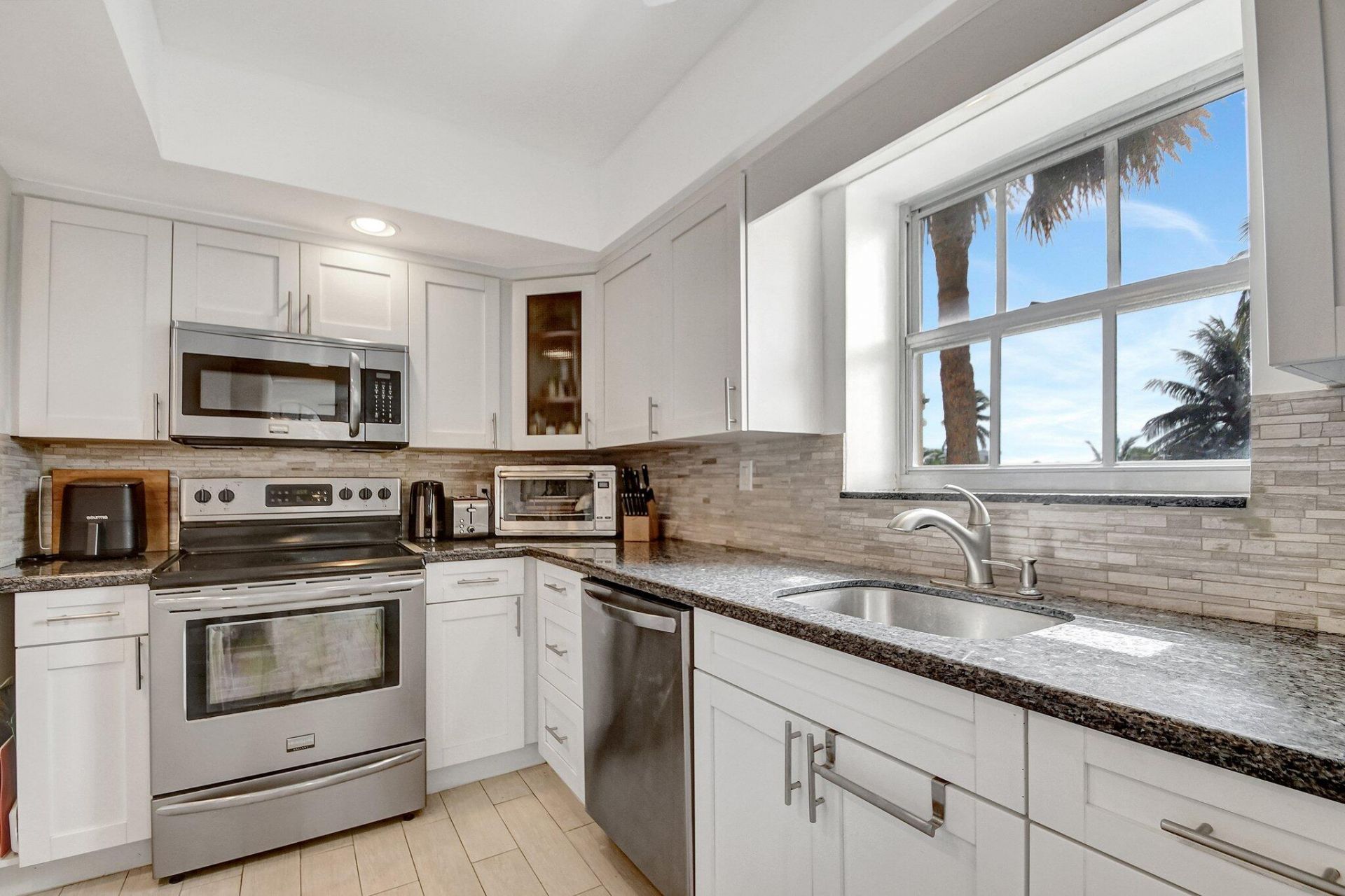 3475 S Ocean Boulevard, Unit 116, Palm Beach, FL 33480 Photo