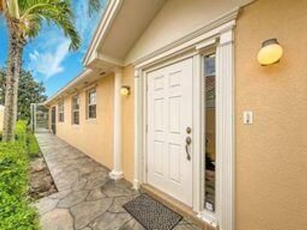8023 Montserrat Place, Wellington, FL 33414
