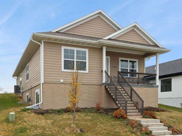 4006 Unbridled Ave, Iowa City, IA 52240