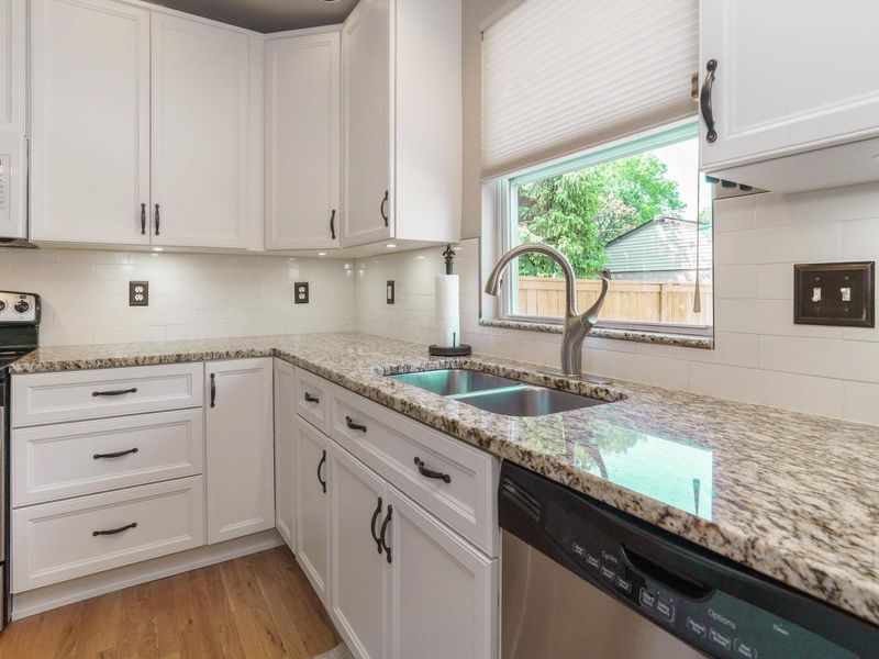 1063 Harrison Avenue, Columbus, OH 43201 Photo 19
