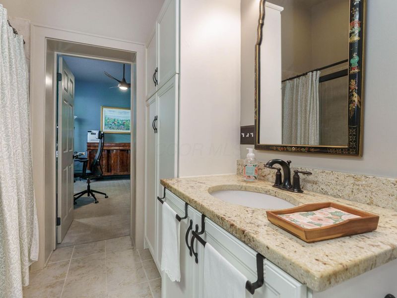1063 Harrison Avenue, Columbus, OH 43201 Photo 24