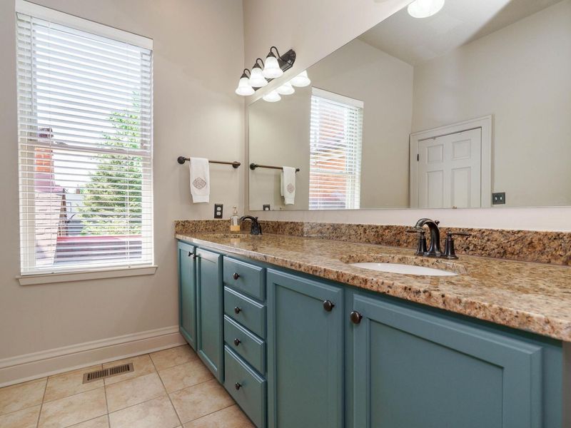 1063 Harrison Avenue, Columbus, OH 43201 Photo 38