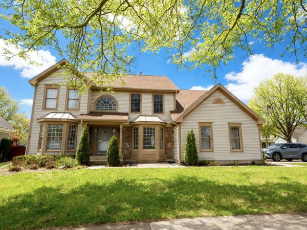 1060 Elma Avenue , Elgin, IL 60120