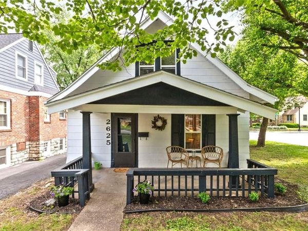 2625 W 47th Terrace, Westwood, KS 66205