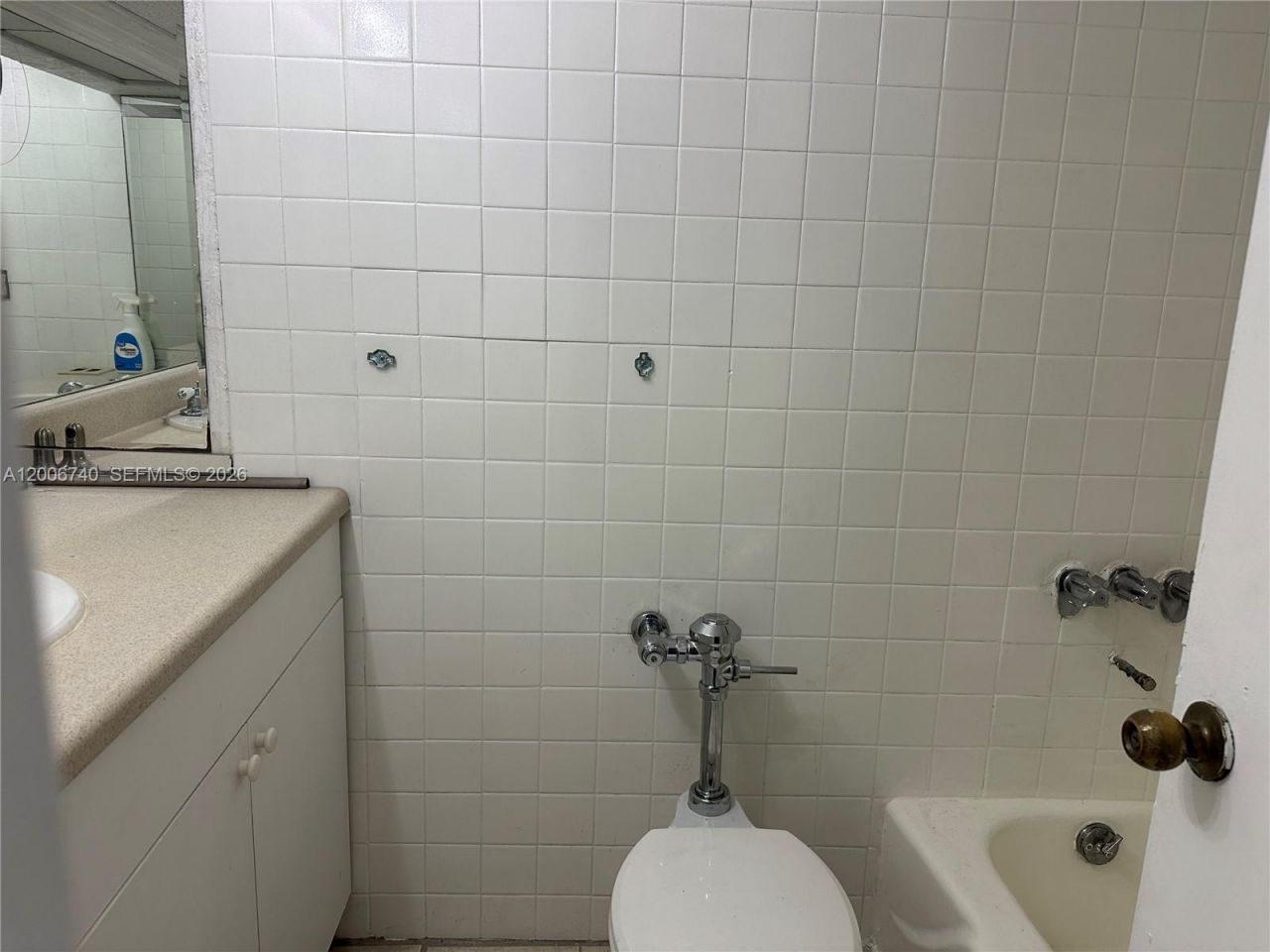 26 Diplomat Pkwy , Unit 2314, Hallandale Beach, FL 33009 Photo