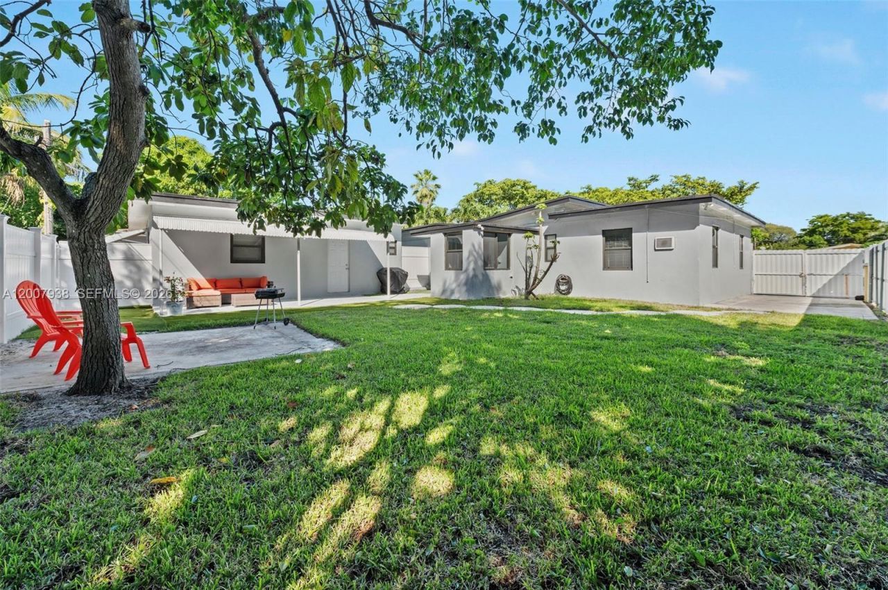 13840 NW 5th Ct, North Miami, FL 33168 Photo