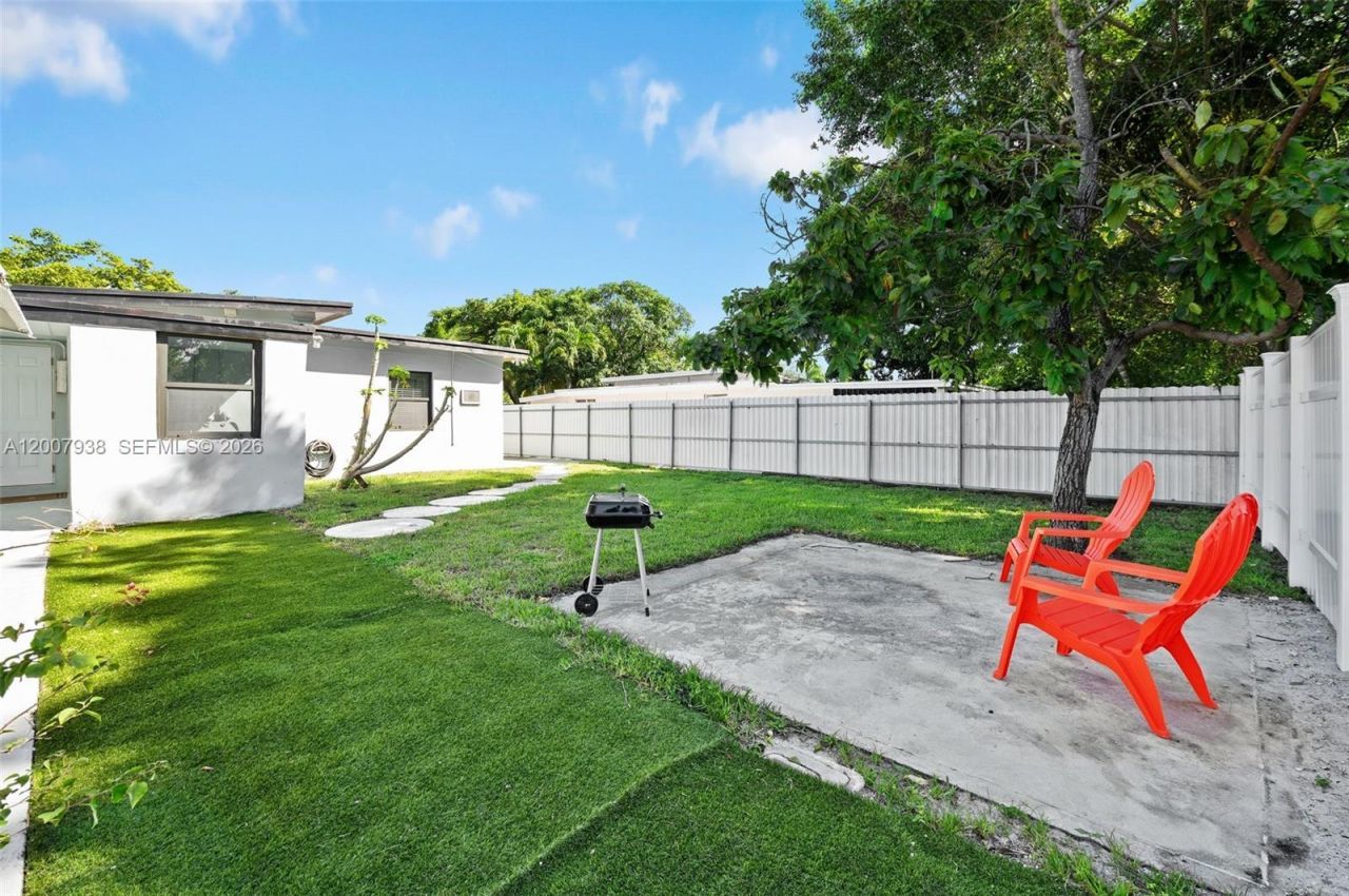 13840 NW 5th Ct, North Miami, FL 33168 Photo