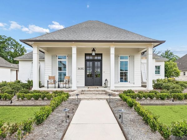 36382 Westin Ridge Dr, Geismar, LA 70734