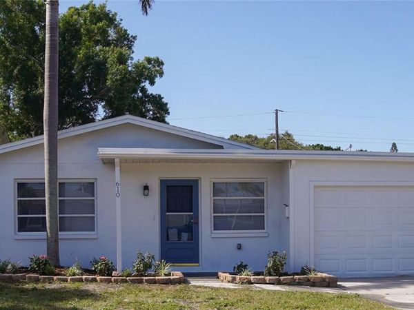 610 74TH AVENUE N, ST PETERSBURG, FL 33702