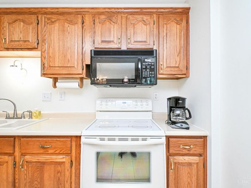 5439 Bluepine Drive, Cincinnati, OH 45247 Photo 16