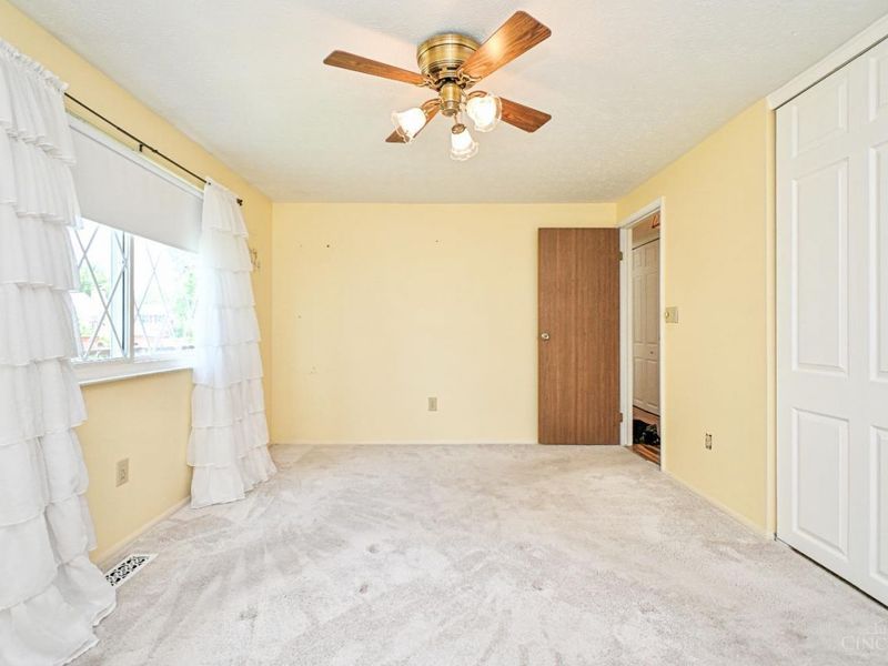 5439 Bluepine Drive, Cincinnati, OH 45247 Photo 19