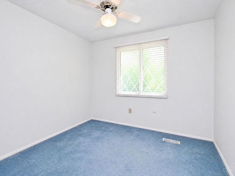 5439 Bluepine Drive, Cincinnati, OH 45247 Photo 20