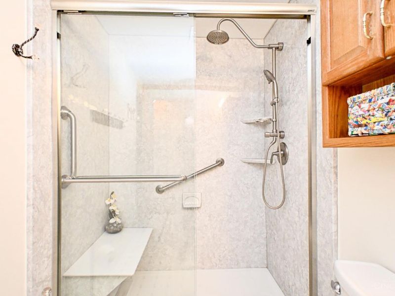 5439 Bluepine Drive, Cincinnati, OH 45247 Photo 27