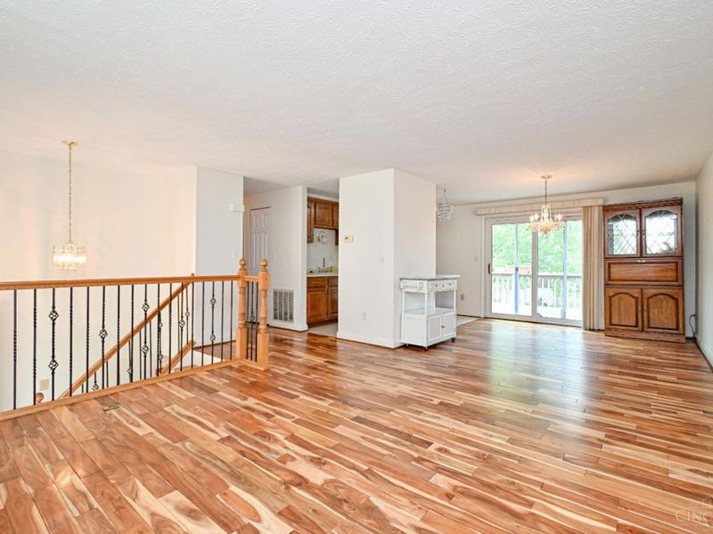 5439 Bluepine Drive, Cincinnati, OH 45247 Photo 8