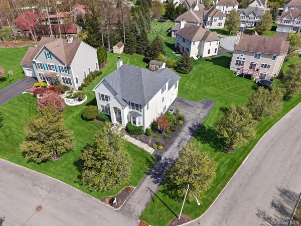 17 Oldwyck Crescent, Highland Mills, NY 10930