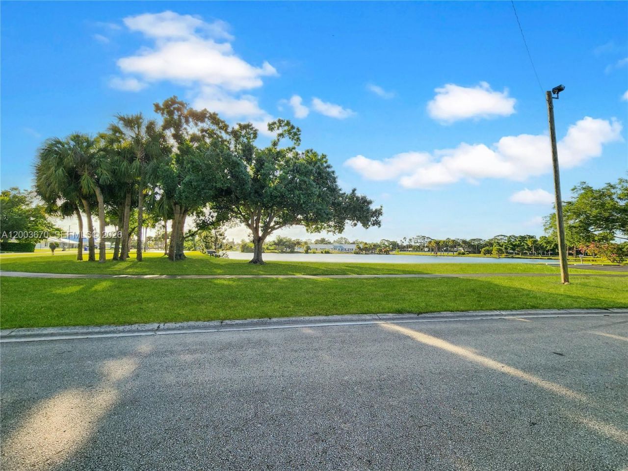 2445 SW 6th Rd SW , Vero Beach, FL 32962 Photo