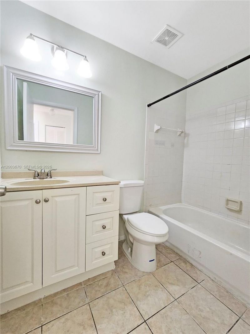 2445 SW 6th Rd SW , Vero Beach, FL 32962 Photo