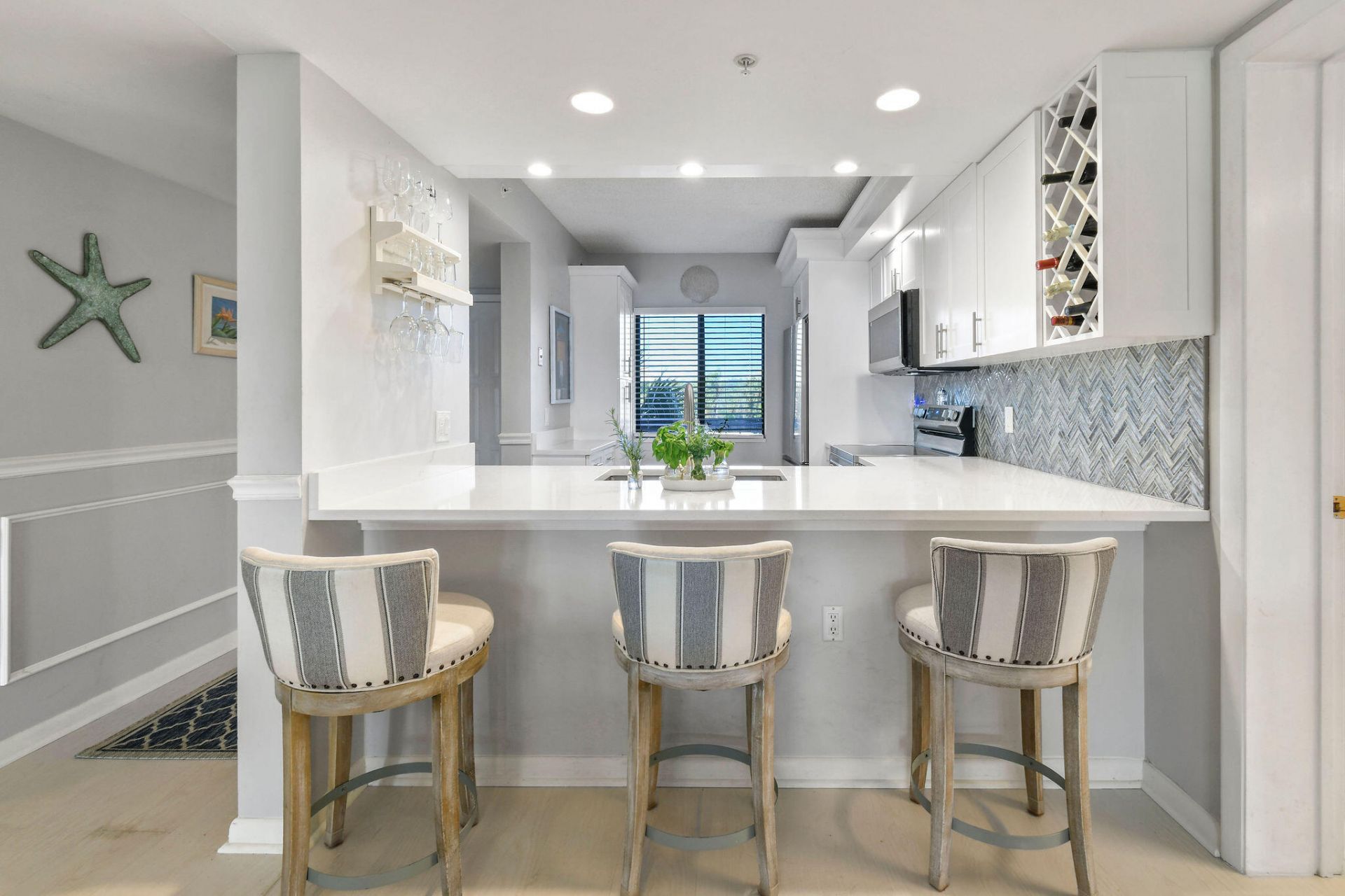 601 Seafarer Circle, Unit 304, Jupiter, FL 33477 Photo