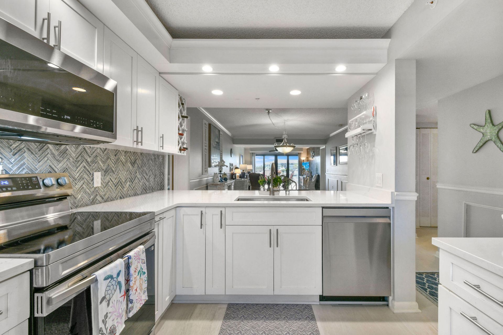 601 Seafarer Circle, Unit 304, Jupiter, FL 33477 Photo