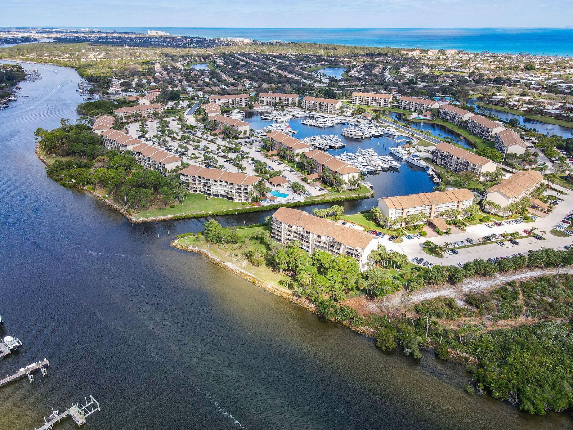 601 Seafarer Circle, Unit 304, Jupiter, FL 33477 Photo