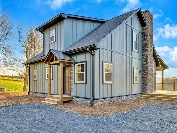 553 Graybeal Calloway Drive, West Jefferson, NC 28694