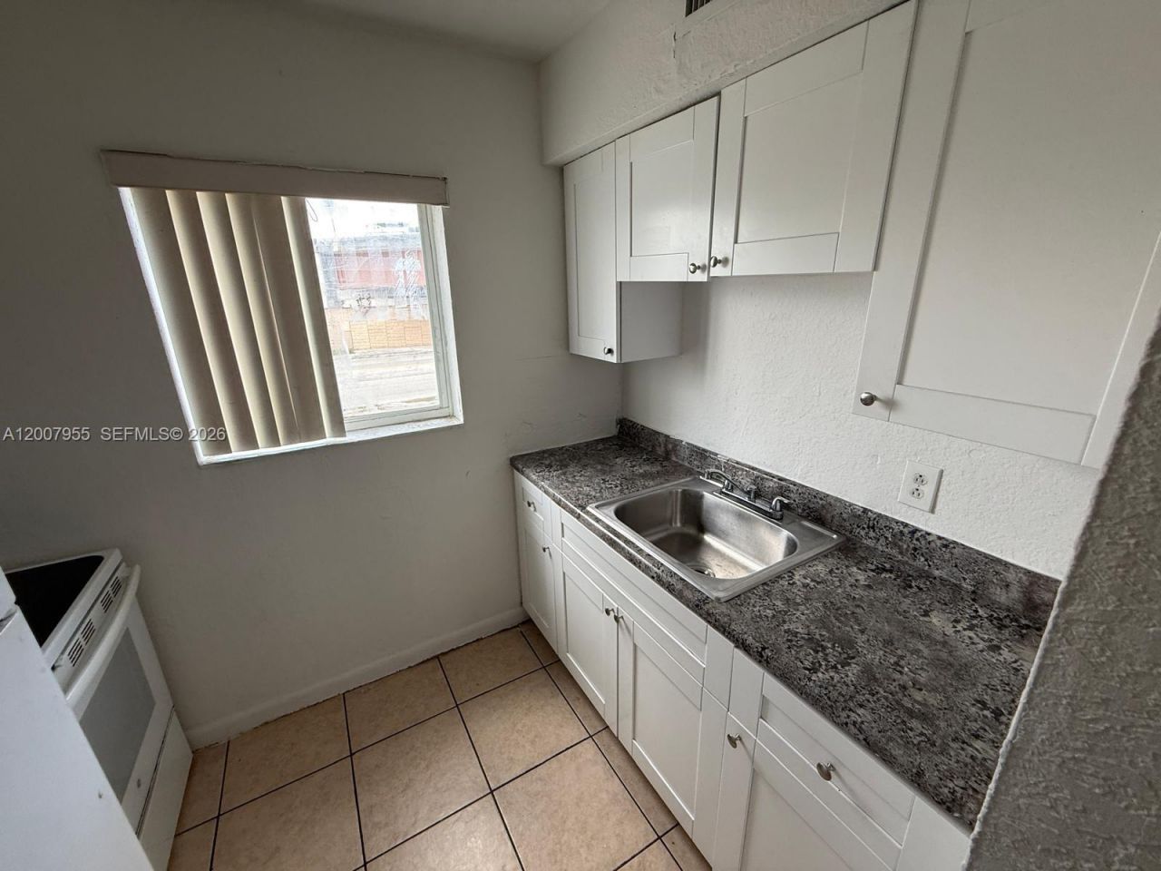 2330 NW 11th St , Unit 33, Miami, FL 33125 Photo