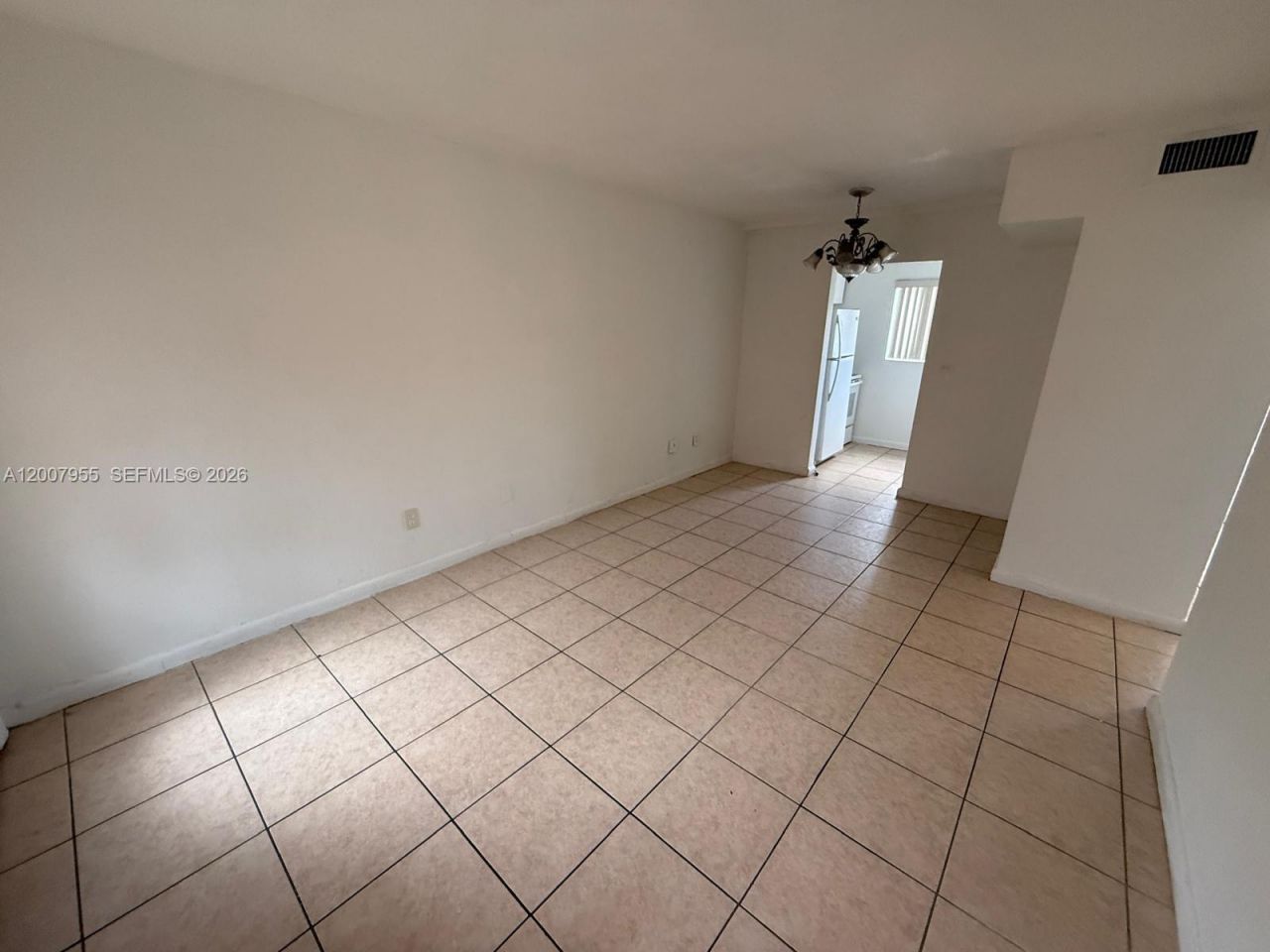 2330 NW 11th St , Unit 33, Miami, FL 33125 Photo