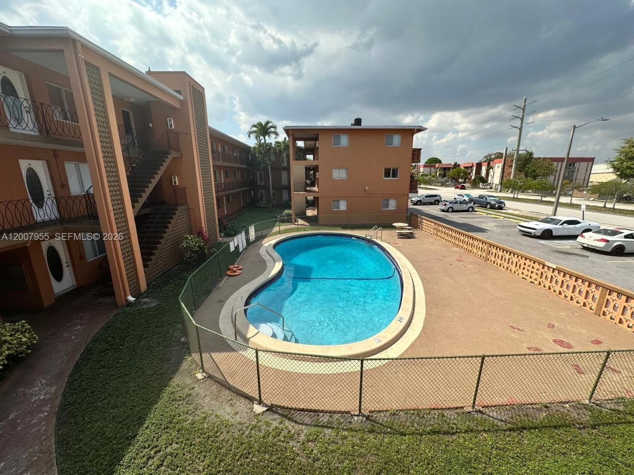 2330 NW 11th St , Unit 33, Miami, FL 33125 Photo