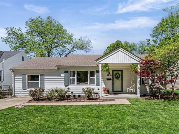 5316 W 49th Street, Roeland Park, KS 66205