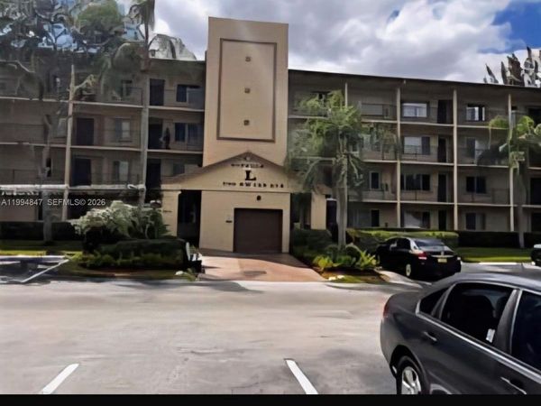 900 SW 142nd Ave , Unit 114L, Pembroke Pines, FL 33027
