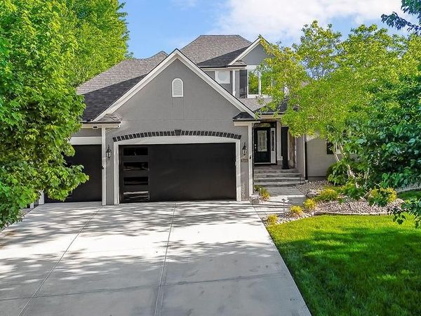 9005 W 161 Street, Overland Park, KS 66085