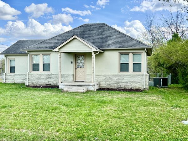 431 Elm St , Baxter, TN 38544
