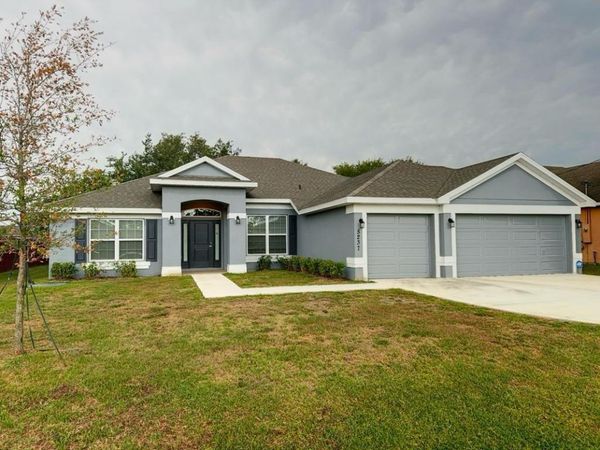 5237 NW Reba Circle, Port St. Lucie, FL 34986