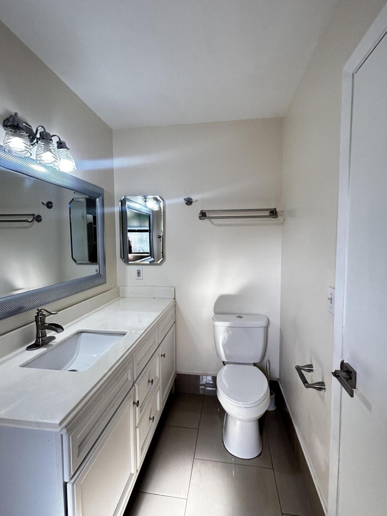 5402 Bonky Court, Unit 102b, West Palm Beach, FL 33415 Photo