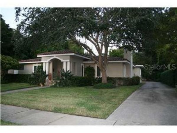 300 BRIGHTWATERS BOULEVARD NE, ST PETERSBURG, FL 33704