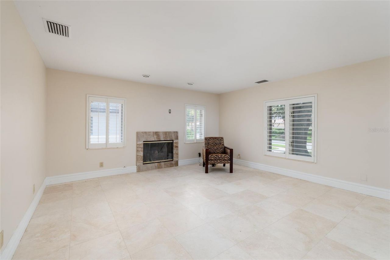 300 Brightwaters Boulevard Ne, Saint Petersburg, FL 33704 Photo