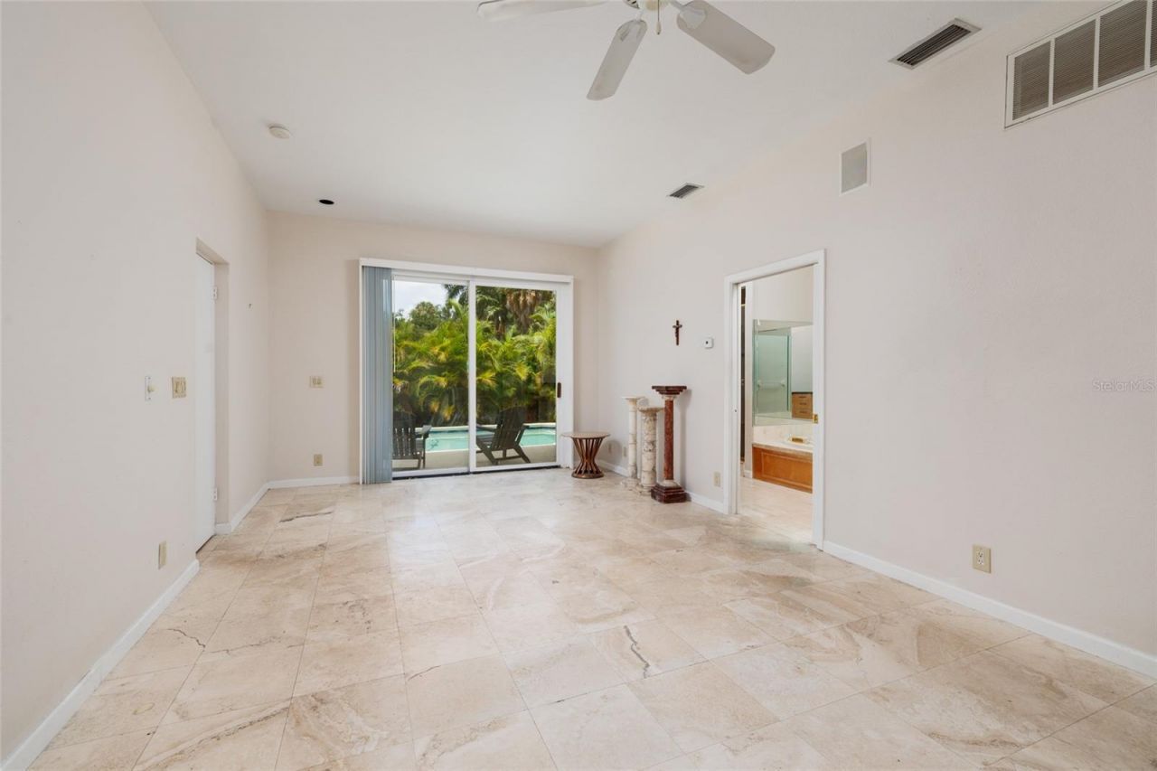 300 Brightwaters Boulevard Ne, Saint Petersburg, FL 33704 Photo