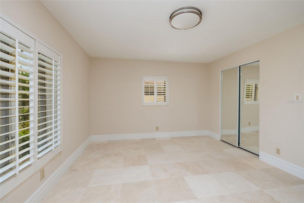 300 Brightwaters Boulevard Ne, Saint Petersburg, FL 33704 Photo
