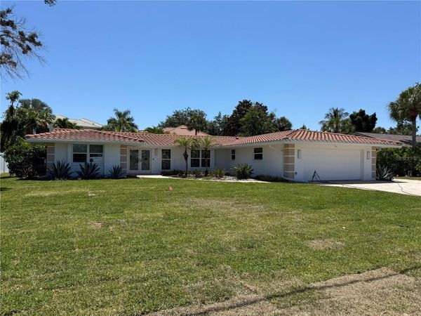 5569 SHADOW LAWN DRIVE, SARASOTA, FL 34242