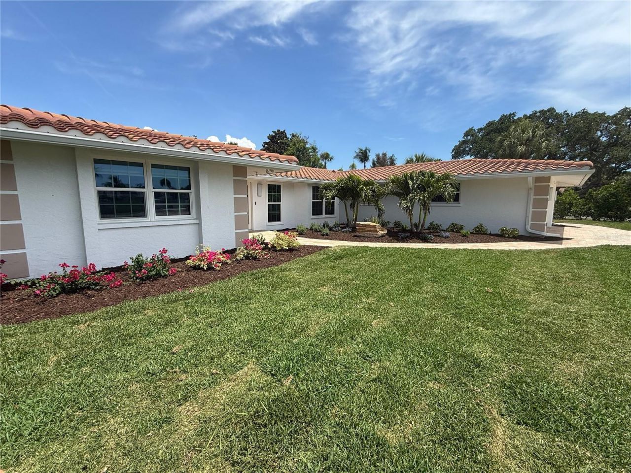 5569 Shadow Lawn Drive, Sarasota, FL 34242 Photo
