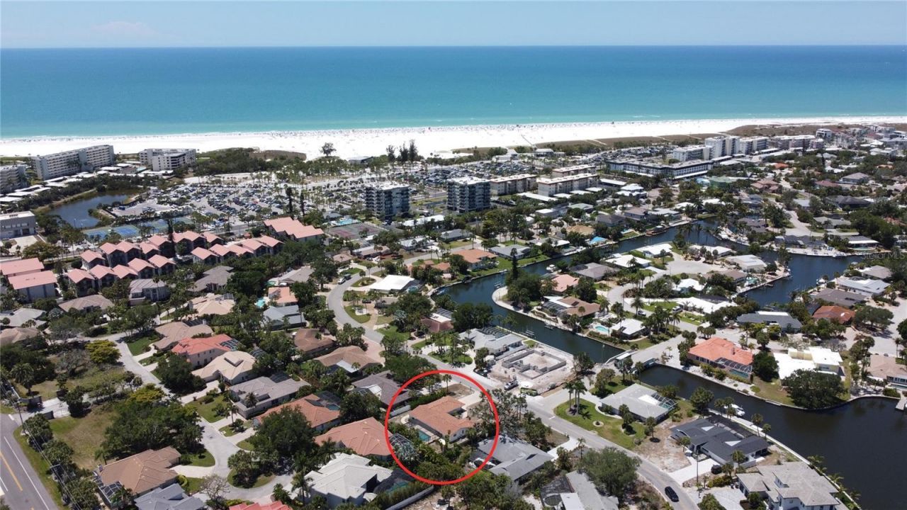 5569 Shadow Lawn Drive, Sarasota, FL 34242 Photo