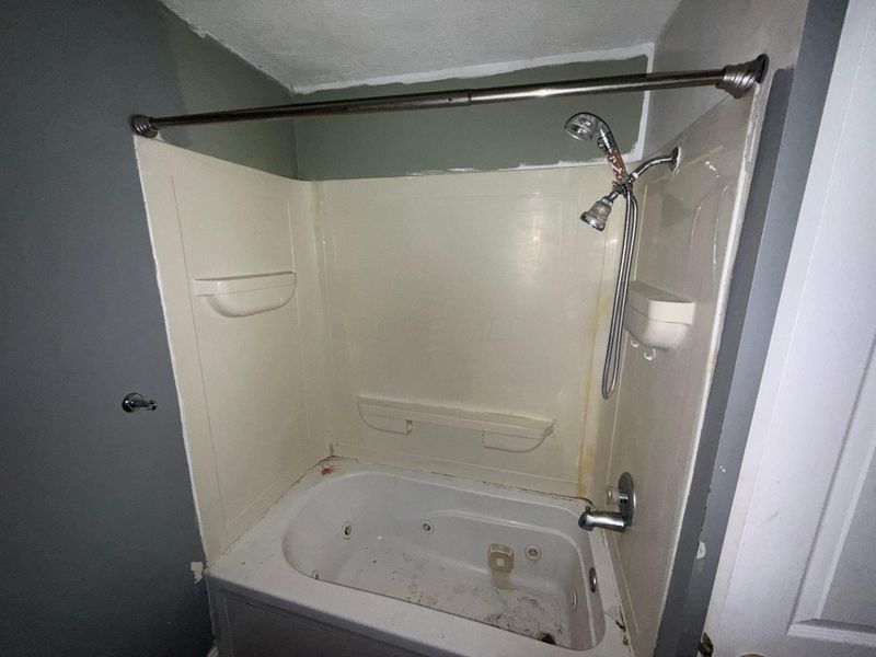 502 Summitview Drive , Lancaster, OH 43130 Photo 13